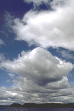 Wolkenhimmel über Schweden